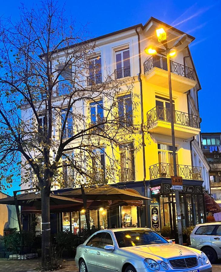 Amo'S Hotel Шкодер Екстер'єр фото