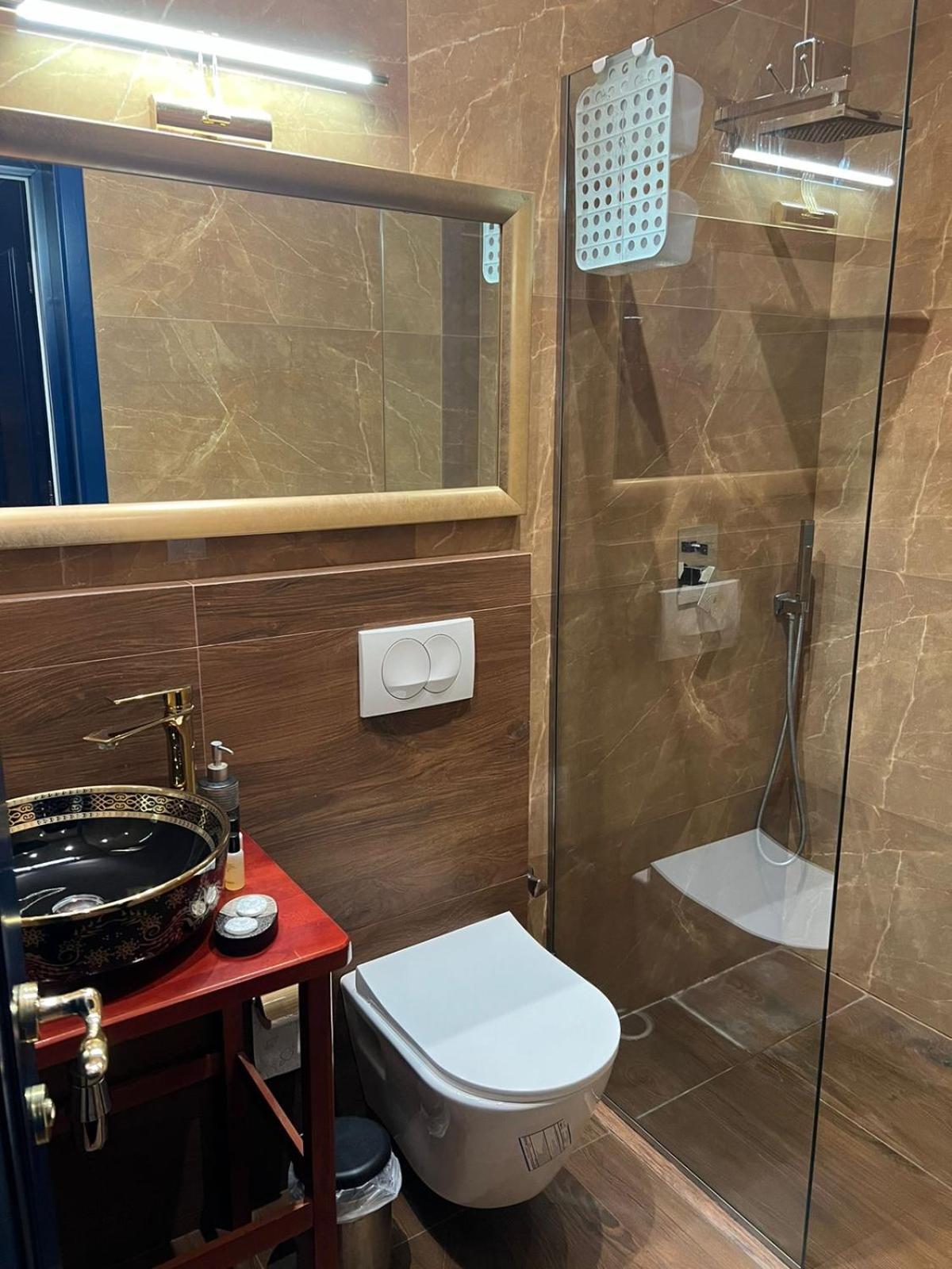 Amo'S Hotel Шкодер Екстер'єр фото